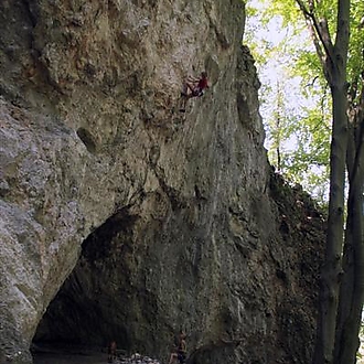 Nina Kovaříková and her first 8a